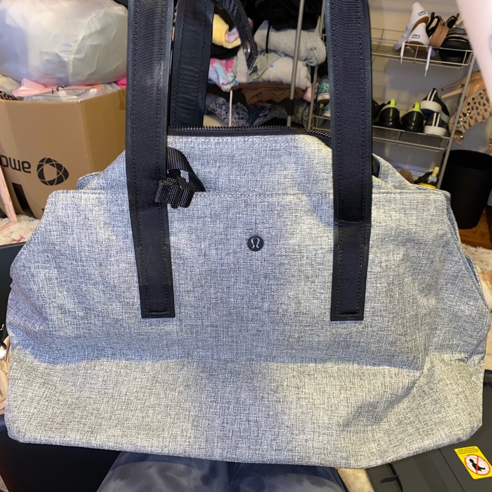 Lululemon heathered black go getter bag 26L